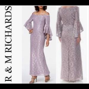 🇺🇸 Lace Cold Shoulder/Strapless Gown